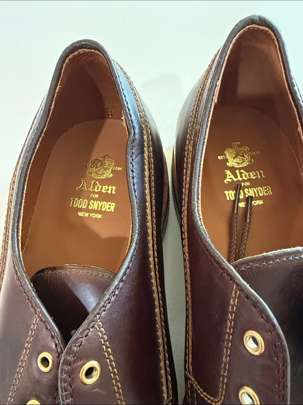 Todd Snyder Alden Classic Brown Leather Men's Boat Shoes Sz 11.  NWOB. Bag4.